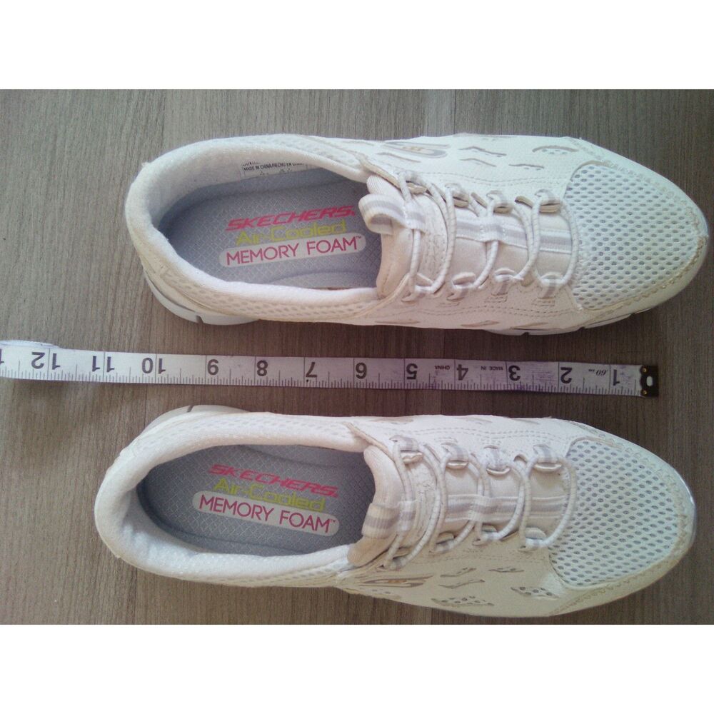 Skechers Air-Cooled Memory Foam Women's Walking Shoes, Size 7, White.